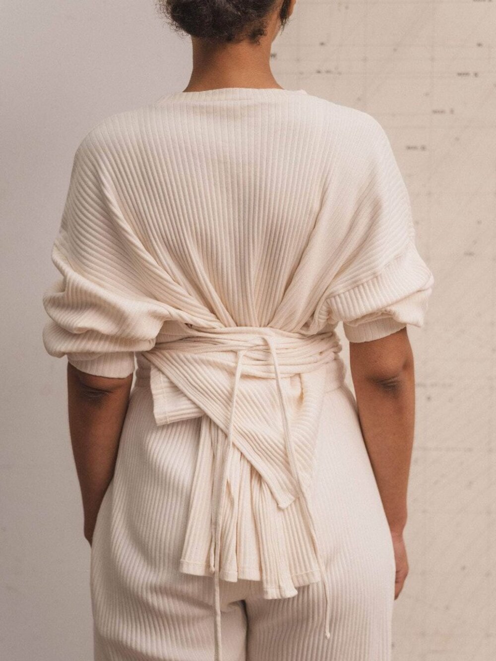 BASERANGE Shaw Ivory Ribbed Cotton Knit Oversized Cocoon Wrap Sweatshirt, Size M
